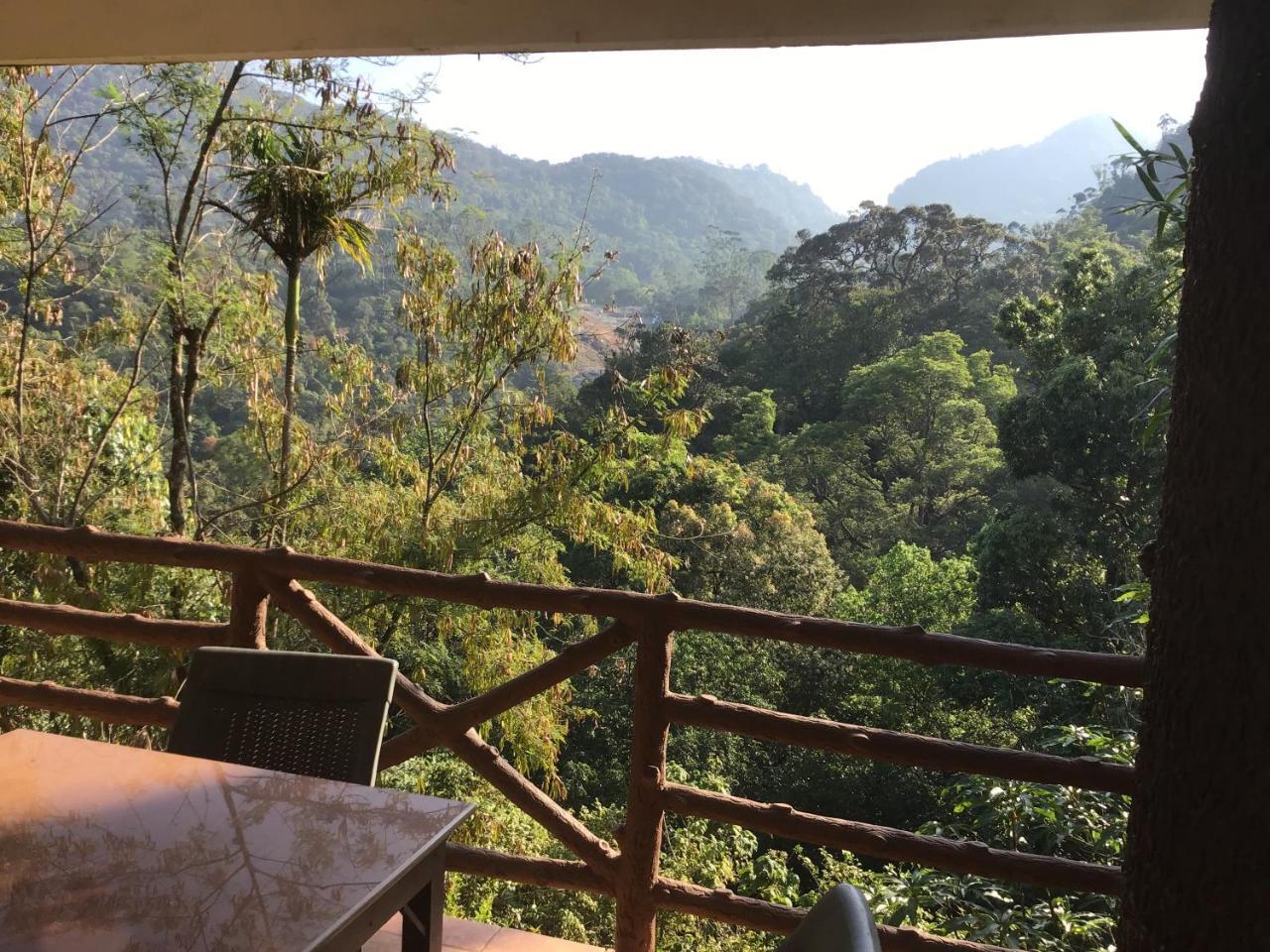 Wild Elephant Eco Friendly Resort Munnar Eksteriør billede