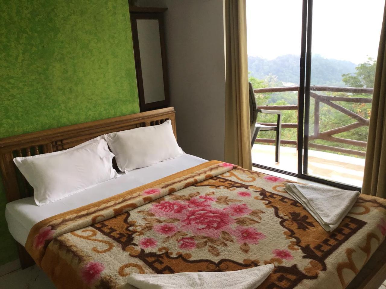 Wild Elephant Eco Friendly Resort Munnar Eksteriør billede